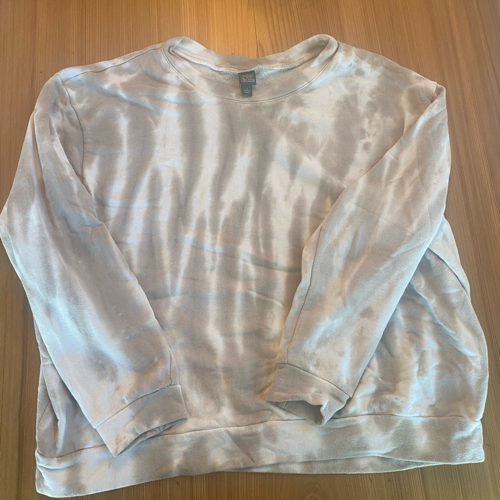 Wild fable tan tie dye sweatshirt